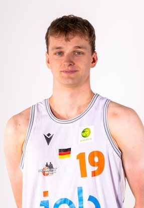 Portrait von Jannis Enst